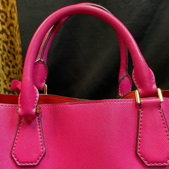 EUC Michael Kors medium saffiano leather tote bag deep fuschia - Picture 11 of 16